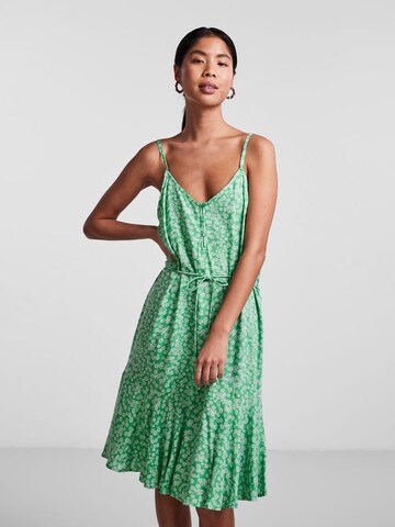 PIECES - Vestido de verão 'Nya' em verde: frente