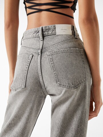 Bershka Regular Jeans in Grey