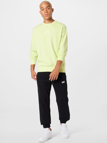 Nike Sportswear Sweatshirt in Grün