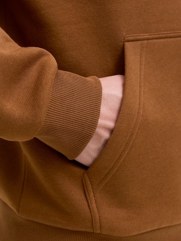 Pullover '12208157' di JACK & JONES in marrone