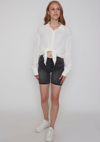 Hailys Slimfit Shorts 'Mi44rja' in Grau
