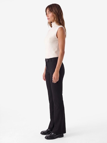 Koton Slim fit Trousers in Black