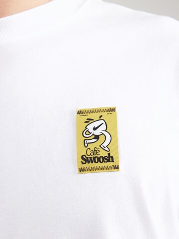 T-Shirt Nike Sportswear en blanc