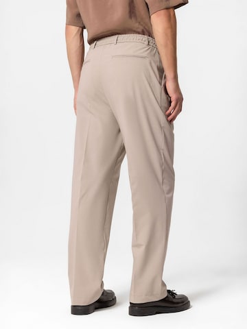 Antioch Regular Trousers with creases 'Mirko' in Grey