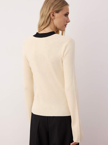 Trendyol Strickjacke in Beige