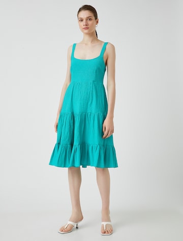 Koton Kleid in Grün: Vorderseite