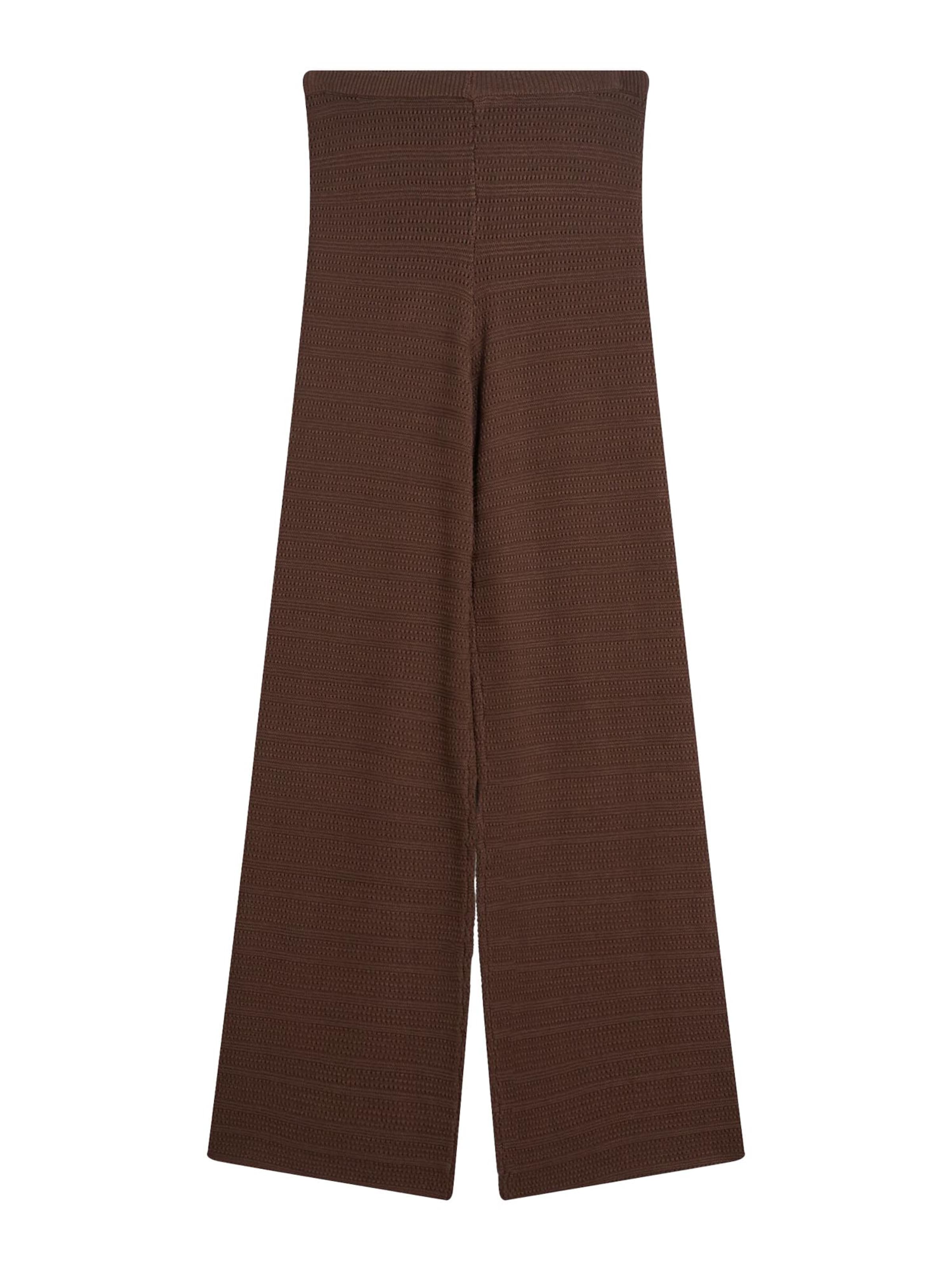 Bershka Regular Панталон в кафяво: отпред