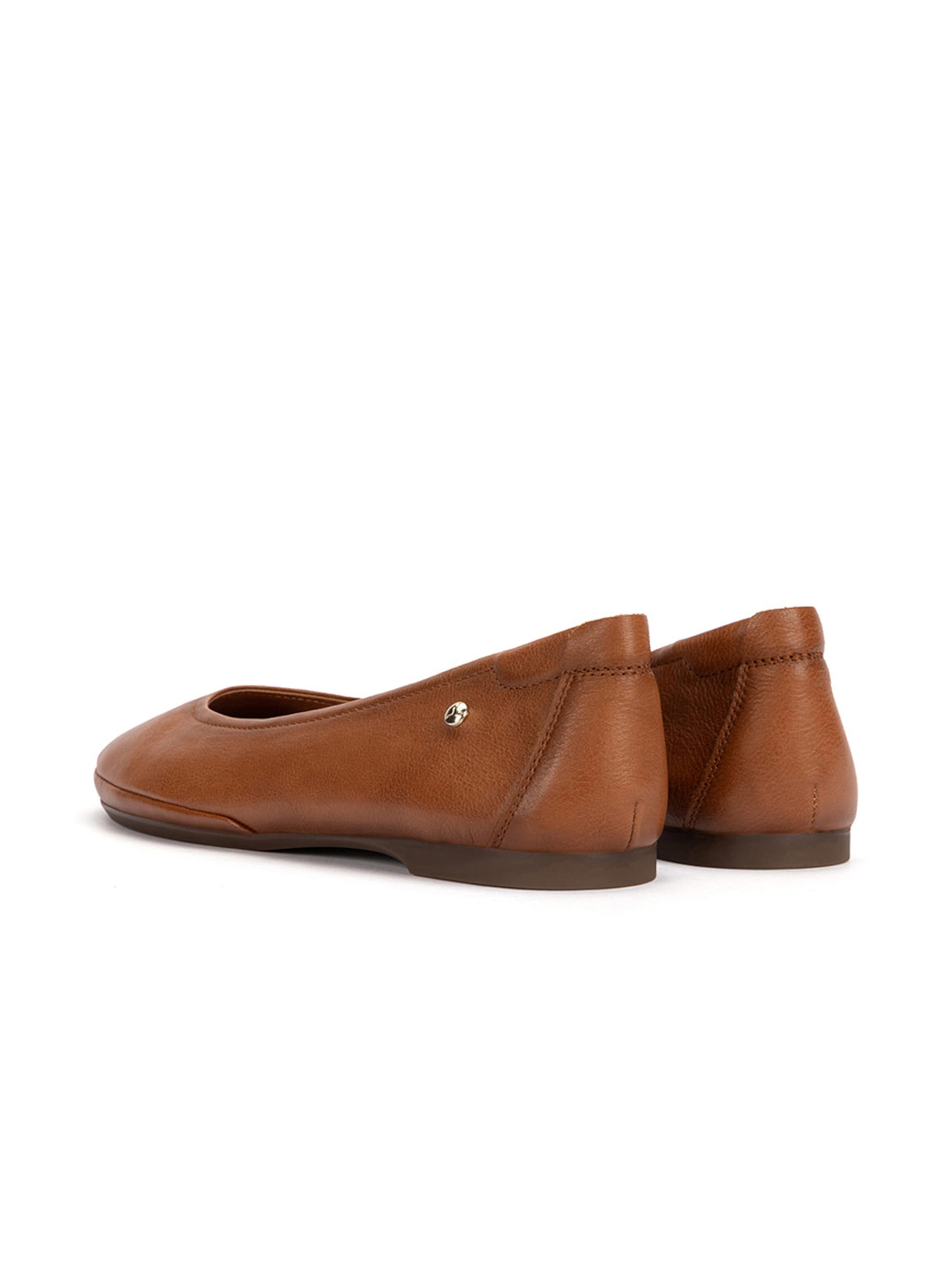 PIKOLINOS Ballerina 'Carmona' in Brown