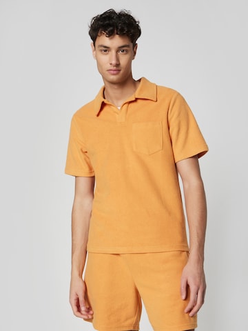 ABOUT YOU x Jaime Lorente Shirt 'Milo' in Oranje: voorkant