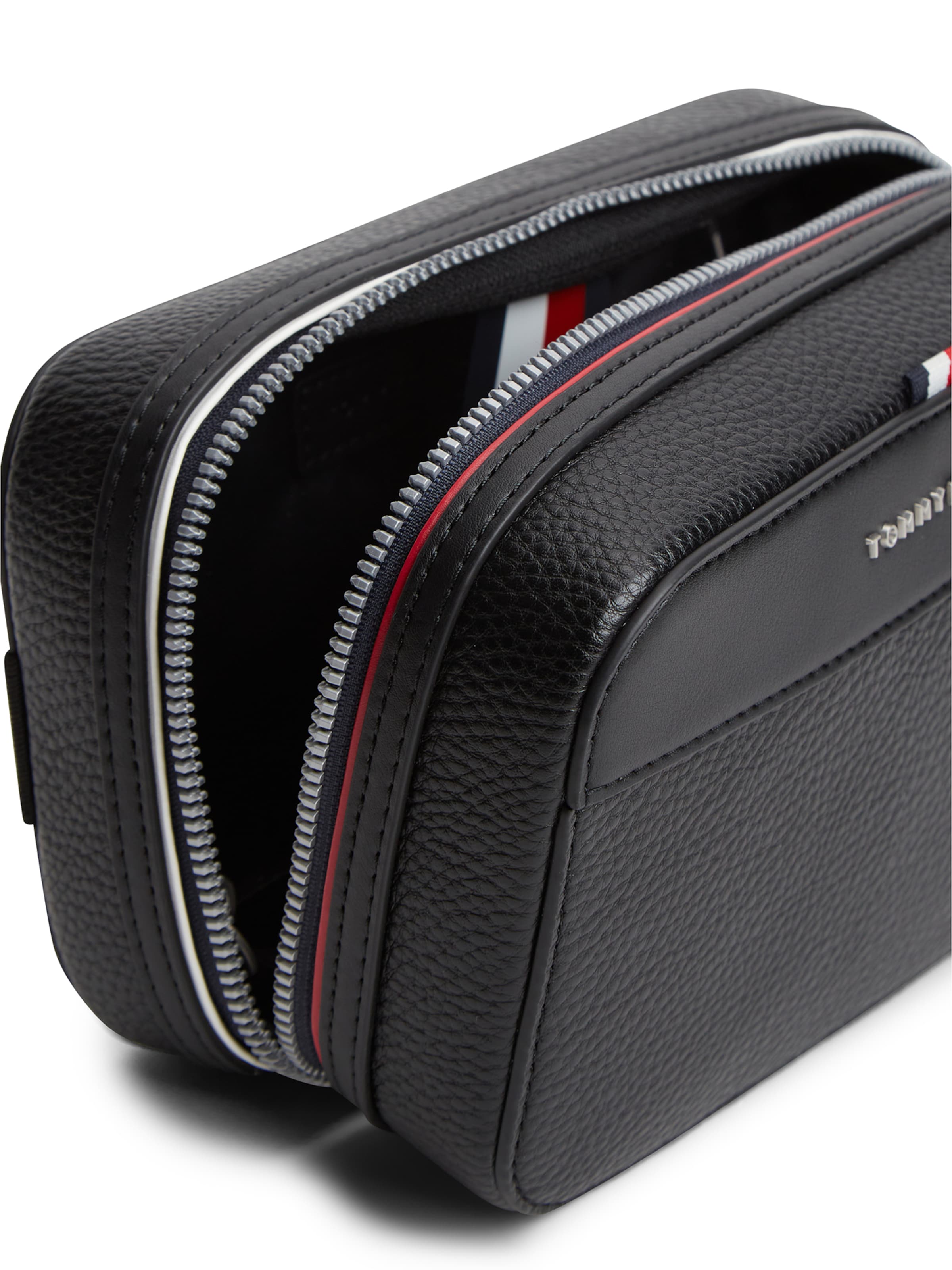 TOMMY HILFIGER Nessessäär 'CENTRAL', värv must