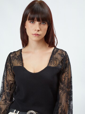 Pullover di Influencer in nero