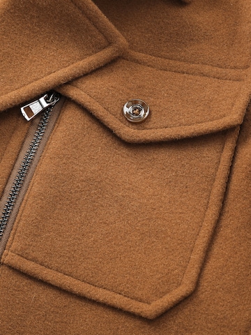 YOUTHUP Winter Coat 'Reverslinie' in Brown
