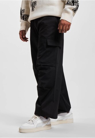 DEF Loose fit Cargo Pants in Black