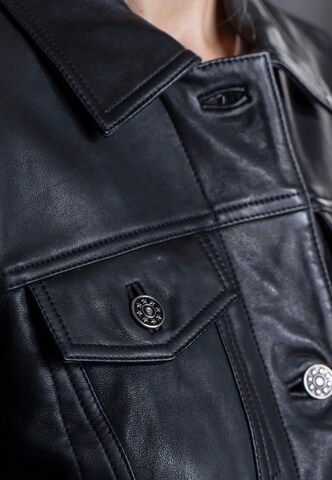 18N62 Between-season jacket 'NEBarbados' in Black