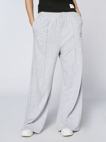 CHIEMSEE Regular Pants in Grey: front