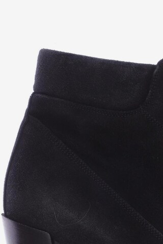 Karl Lagerfeld Dress Boots in 40 in Black