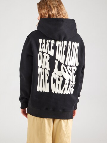 Sixth June Sweatshirt 'TAKE THE RISK' in Zwart: voorkant