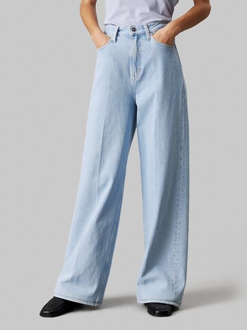 Calvin Klein Loose fit Jeans in Blue: front
