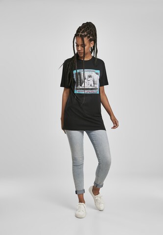 Tricou 'Magic Monday' de la Merchcode pe negru
