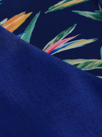 Next Елек в синьо