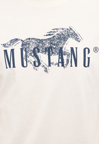 MUSTANG T-Shirt 'Austin' in Weiß