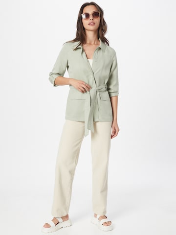 VERO MODA Between-Season Jacket 'LILIANA' in Green