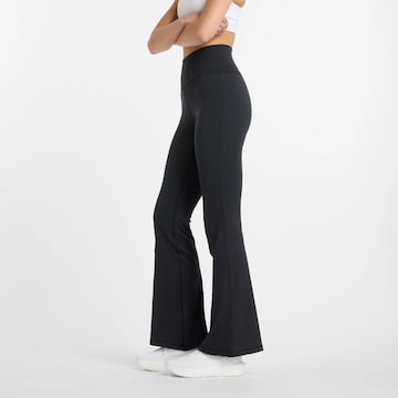évasé Pantalon 'Harmony' new balance en noir