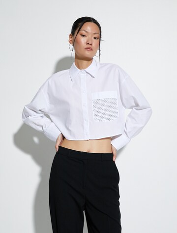Koton Blouse in White: front
