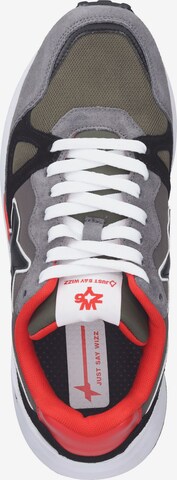 W6YZ Sneakers in Grey