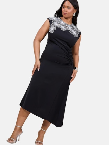 Lipsy Kleid in Schwarz: Vorderseite