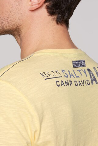 CAMP DAVID T-Shirt in Gelb