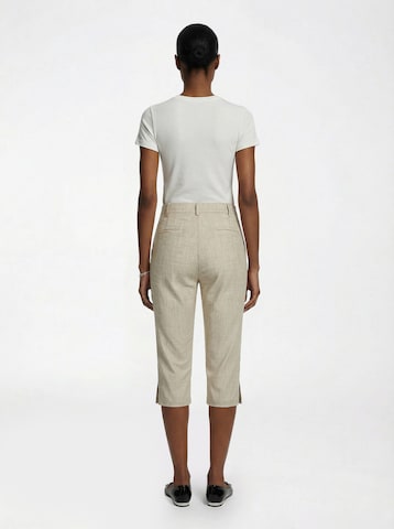 The Base Theory Тениска 'BABY TEE' в бяло