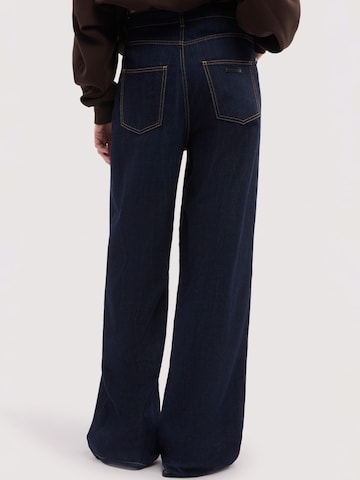 Trussardi Wide leg Jeans in Blauw