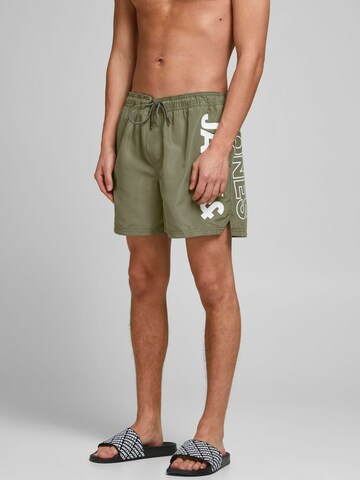 JACK & JONES Zwemshorts 'Bali' in Groen: voorkant