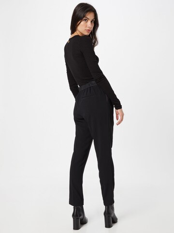 Regular Pantaloni cutați 'IZABEL' de la Marella pe negru