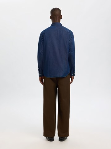 Coupe regular Chemise SELECTED en bleu