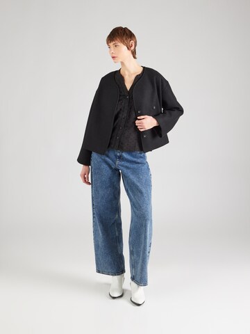 JDY - Blusa 'Train Dobby' en negro