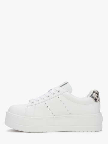 Estro Låg sneaker '2330-9' i vit