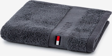TOMMY HILFIGER Shower Towel 'LEGEND' in Grey: front