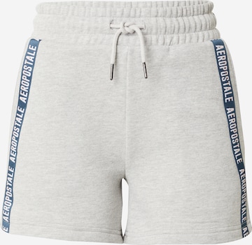 AÉROPOSTALE Shorts in Grau: predná strana