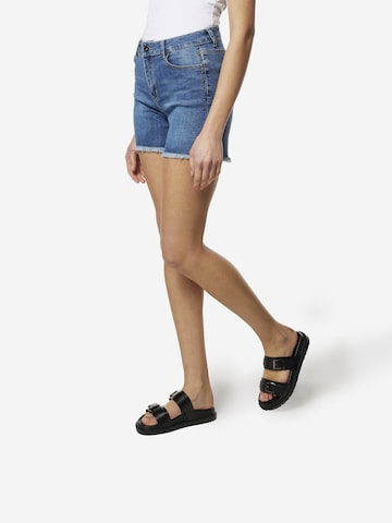 Coupe slim Jean KOROSHI en bleu