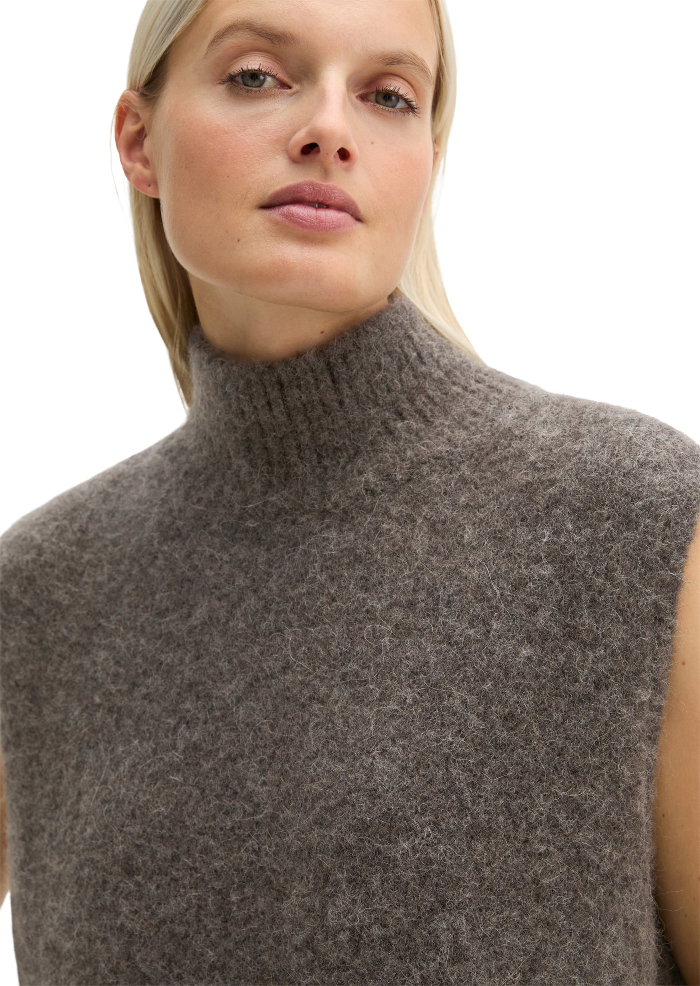 Marc O'Polo Knitted vest in Brown: front