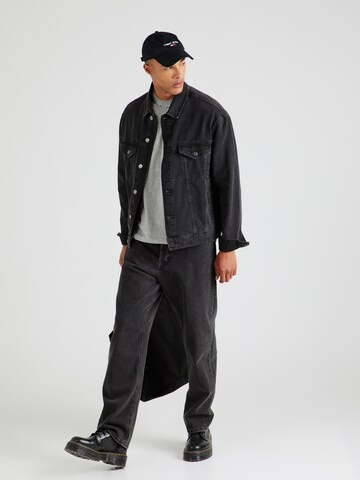 Tommy Jeans Футболка в Серый
