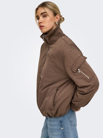 Veste mi-saison 'ONLMiriam' ONLY en marron