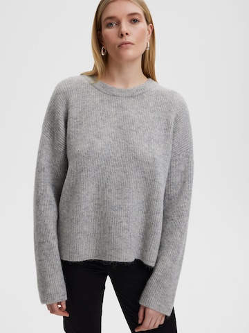 Gestuz Sweater 'Alpha' in Grey: front