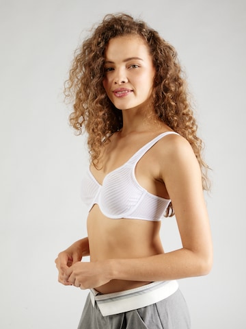 Invisible Soutien-gorge 'Harmony Spotlight' TRIUMPH en blanc : devant