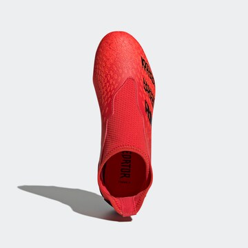 ADIDAS PERFORMANCE - Sapatilha de desporto 'Predator Freak.3 Laceless FG' em vermelho