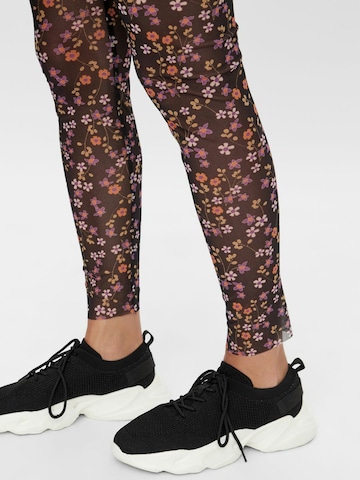 MAMALICIOUS Skinny Leggings 'Clementine' in Zwart