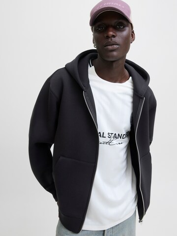 Giacca di felpa di JACK & JONES in nero