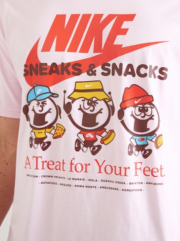 Nike Sportswear Shirt 'M90 SOLE FOOD' in Roze